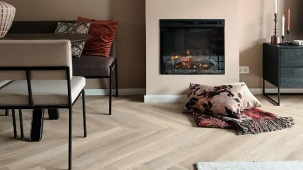 Floor en More